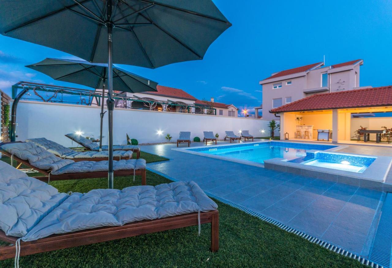 Villa Lucija Biograd Na Moru Exterior foto